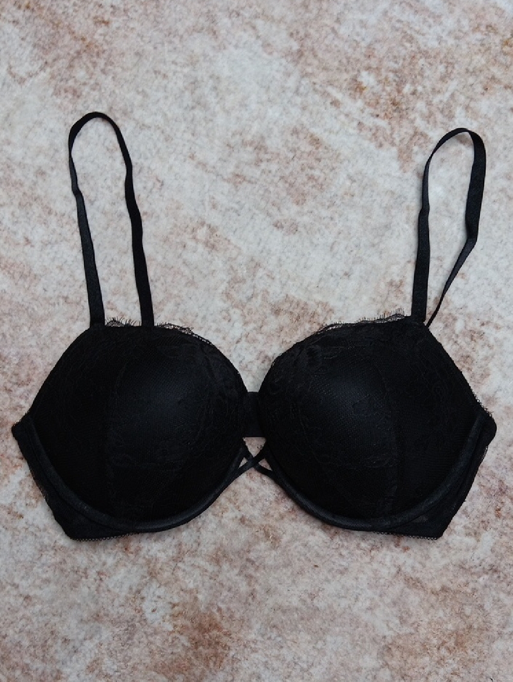 Victoria's Secret Bra Black Lace Push Up Plunge Bra 36D